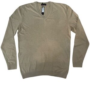 Vakko Men's Light Tan V-Neck Sweater